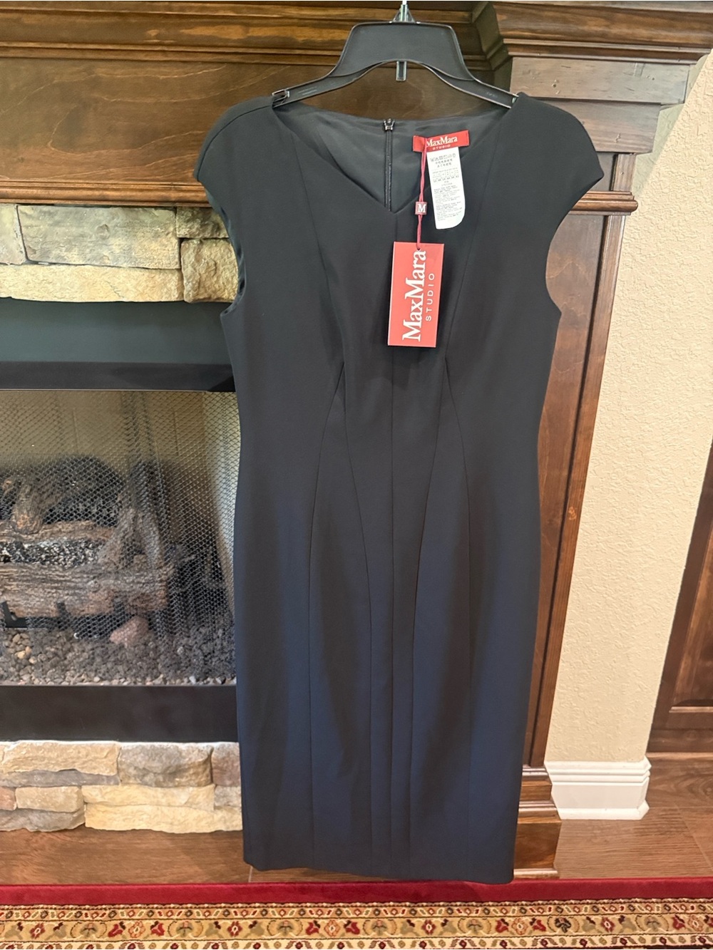 MaxMara Black Cap-Sleeve Midi Sheath Dress - Picture 8 of 11